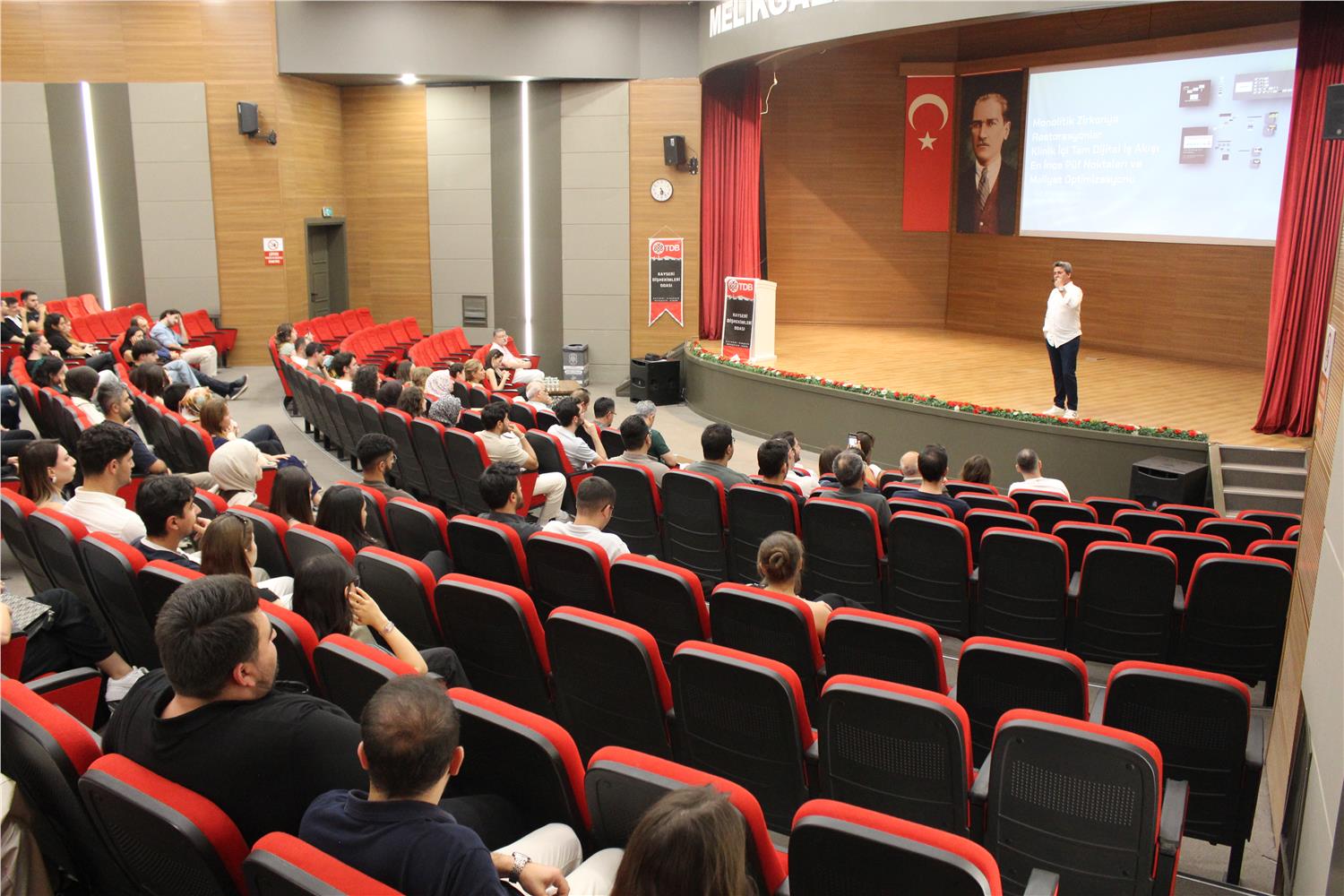 Monolotik Zirkonya Restarosyonlar Eğitimi